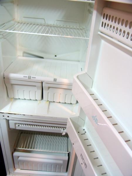 Холодильник stinol 107